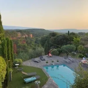 Terrasse Des Ocres , Roussillon en Isere France